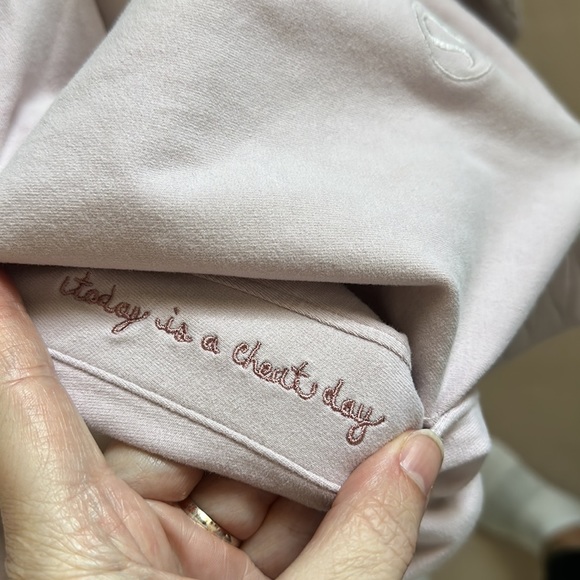 Lululemon Stress Less Pullover
Porcelain Pink - Picture 4 of 7